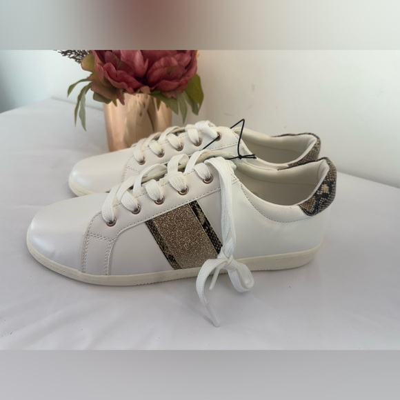 west loop Shoes - West Loop Fashion SHOES WOMEN  Sneakers White & Gold Bling